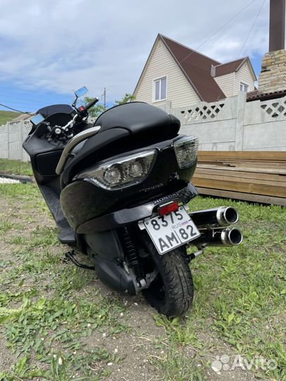 Максискутер Honda Forza Mf08