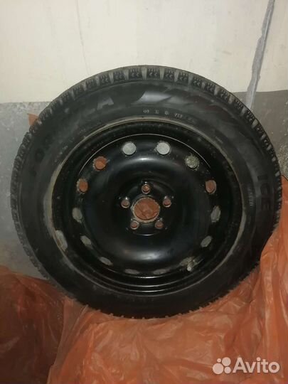 Pirelli Formula Ice 185/60 R15 88