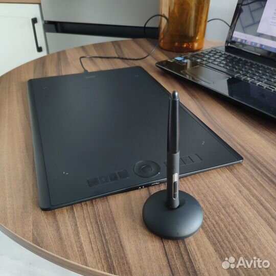 Графический планшет wacom Intuos Pro Large PTH-860