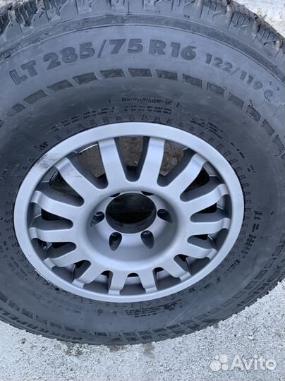 Nokian Tyres Hakkapeliitta LT2 285/75 R16