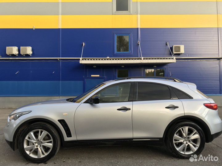 Infiniti FX37 3.7 AT, 2011, 200 000 км