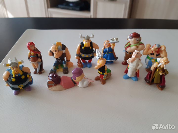 Игрушки из киндера и др