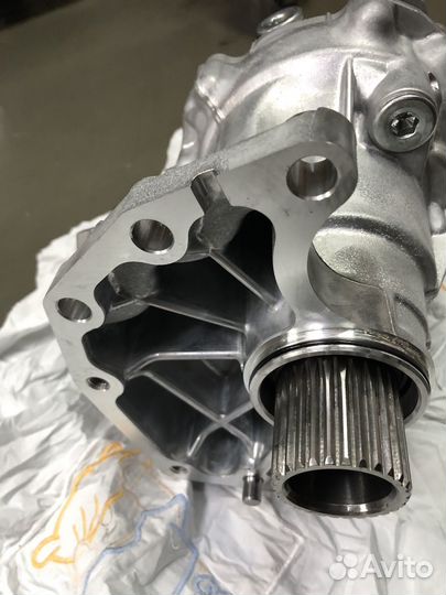 Раздатка Nissan Pathfinder Murano 331003KA0B