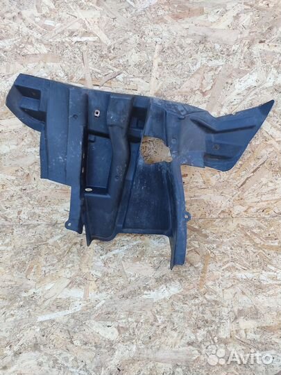 Кожух моторного отсека правый bmw x5 e53