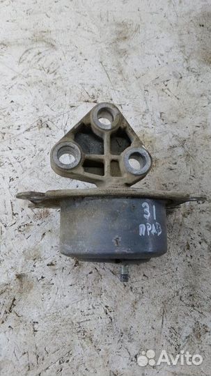 Кронштейн кпп Opel Astra H 1.6 Z16XER 2011