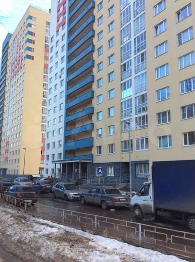 1-к. квартира, 35 м², 13/19 эт.