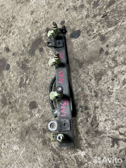 Топливная рампа Mitsubishi lancer 9 2.0 4g63