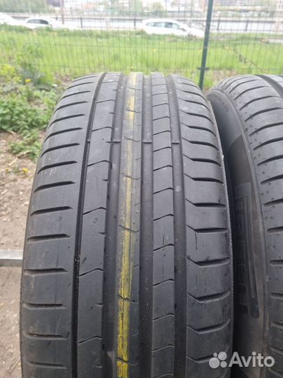 Pirelli P Zero PZ4 225/50 R18