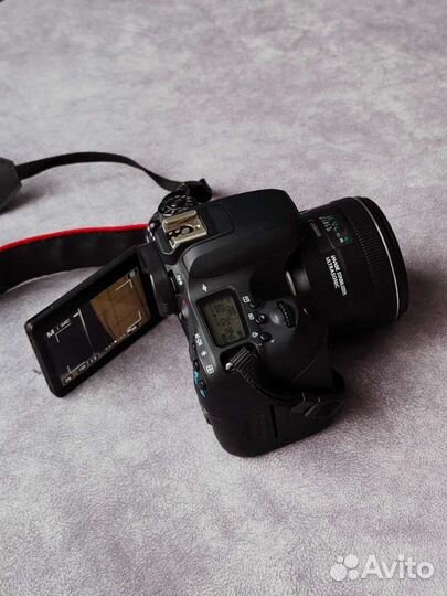 Зеркальный фотоаппарат canon 77d