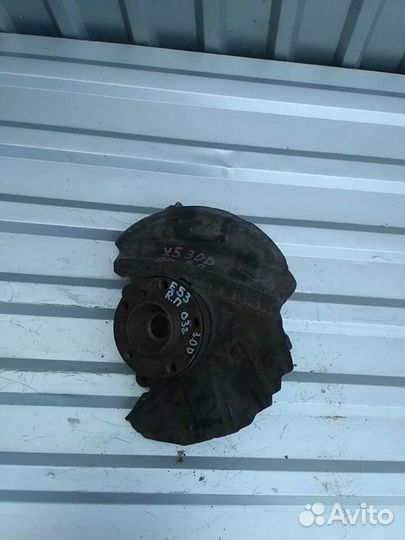 Поворотный кулак передний правый BMW X5 E53 1999-2