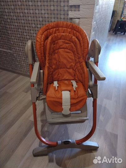 Детское кресло для кормления chicco