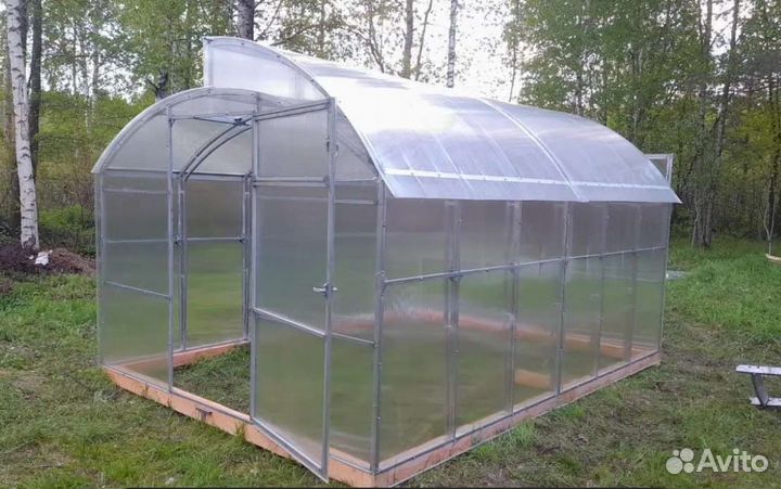 Теплица арочная