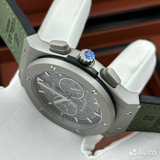 Часы hublot