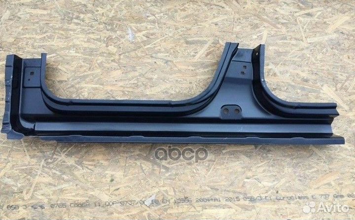 Порог кузова прав. (мет) 764602807R renault