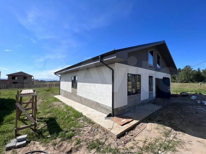 Дом 160 м² на участке 8 сот.