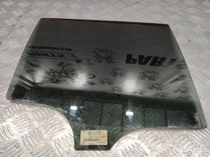 Стекло двери заднее правое Mercedes-Benz Glc X253