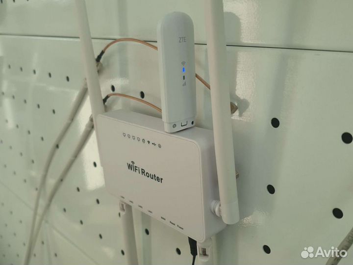 Модем ZTE MF79 RU + Роутер мощный ZBT WE1626 Безли