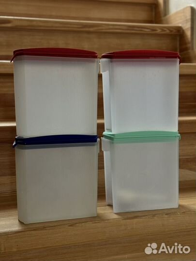 Контейнер Tupperware для хранения круп