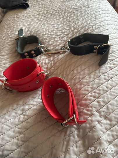 Кожаные наручники