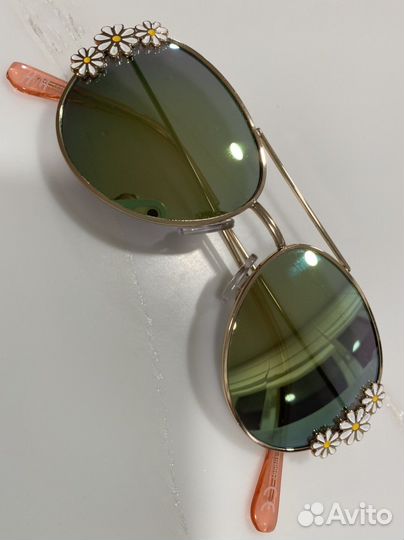 Очки солнцезащитные девочке