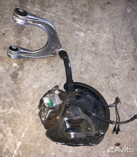 Ступица передняя Mercedes-Benz W211 E320