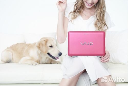 Нетбук Sony Vaio VPC-W12S1R/P (4V1V) Pink