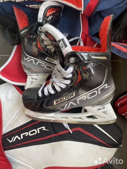 Хоккейные коньки бауэр