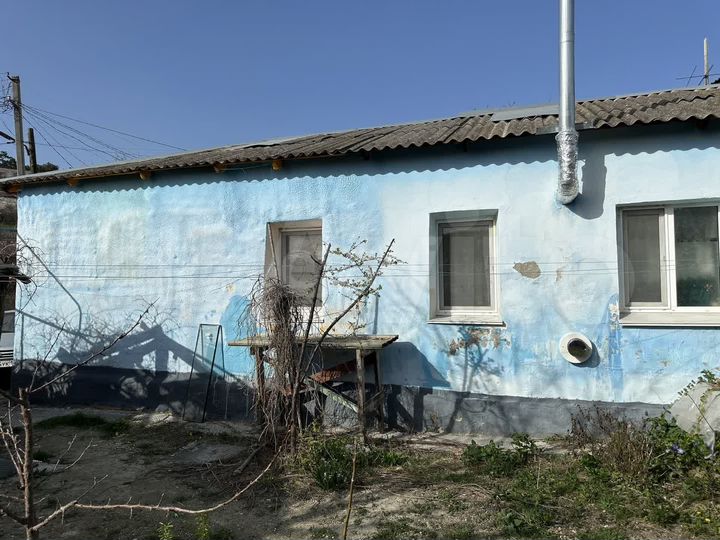 2-к. квартира, 43 м², 1/1 эт.