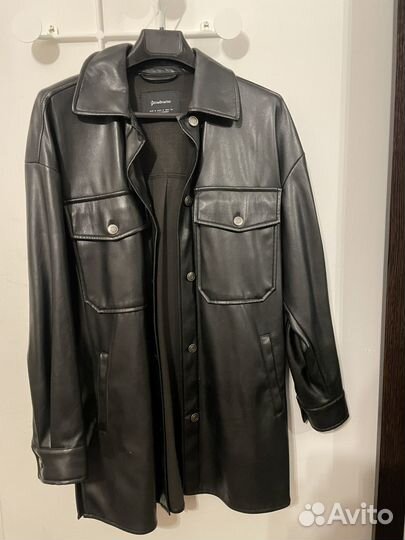 Кожаный пиджак stradivarius