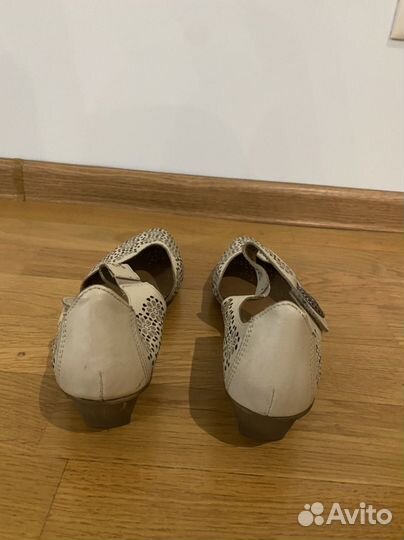 Босоножки женские