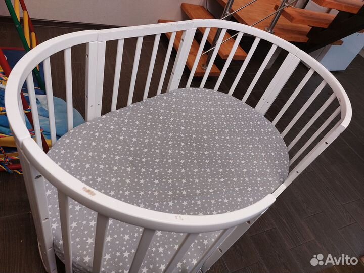 Кроватка для новорожденных