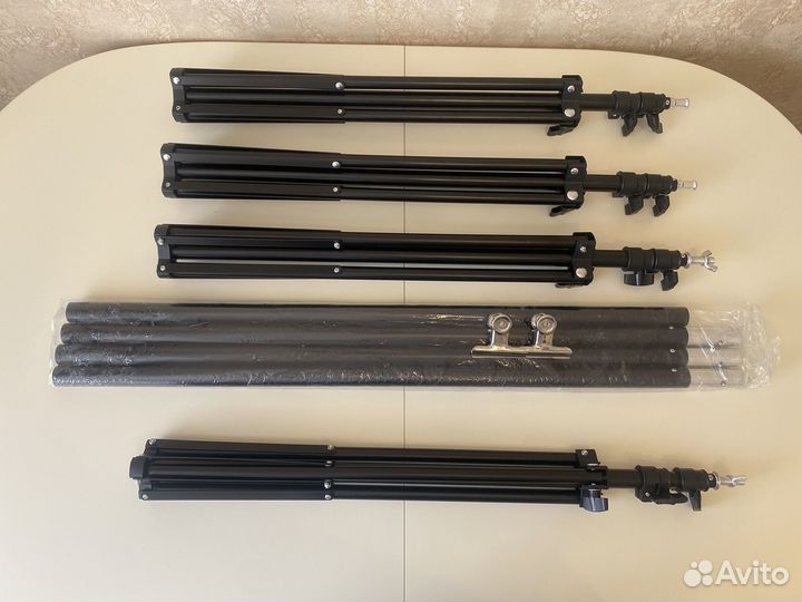 Комплект студийного света с фоновой системой