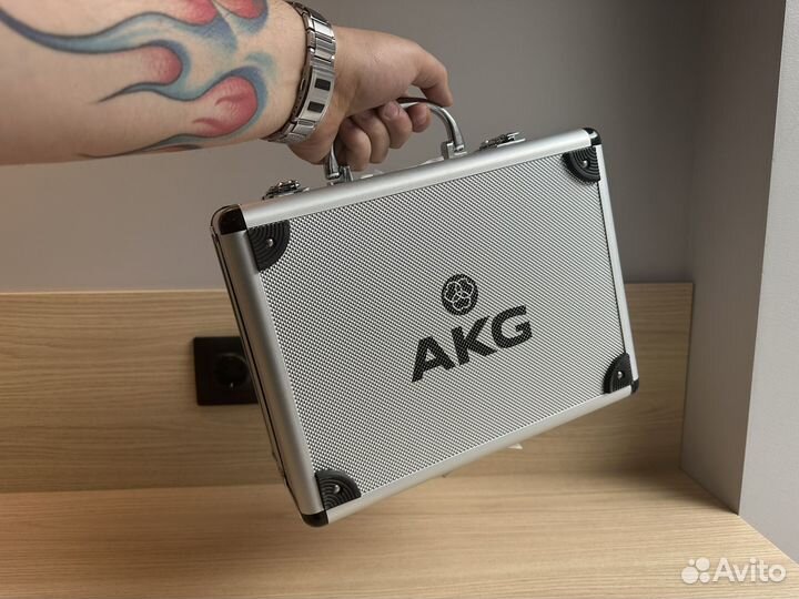 Микрофон студийный AKG C414 xlii