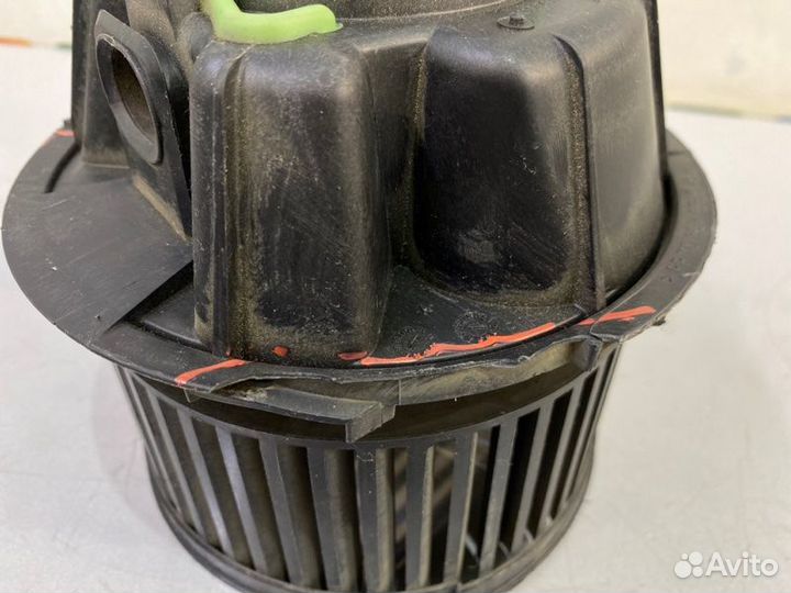 Мотор отопителя (печки) Renault Duster HSA K4M