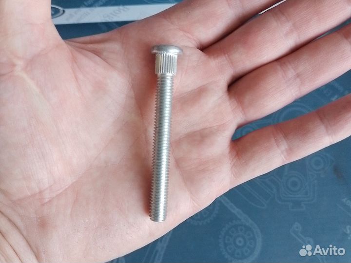Шпильки проставок клиренса 5 и 7 см