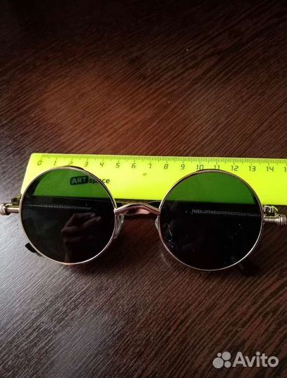 Солнцезащитные очки круглые