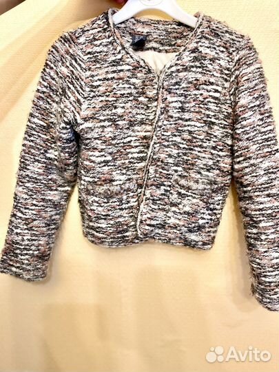 Тёплая кофточка-пиджачок для девочки