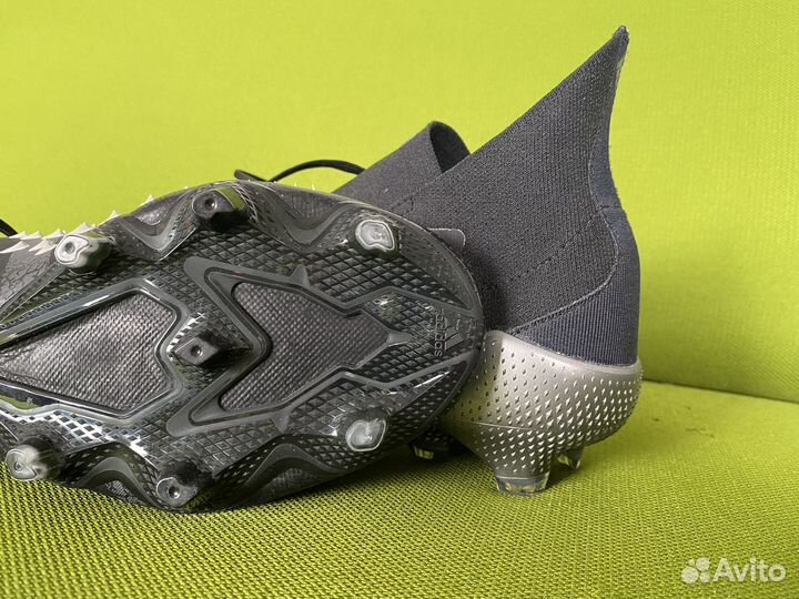 Бутсы adidas predator freak и nike phantom gt2