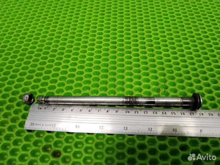 Ось колеса для 3х колесного велосипеда