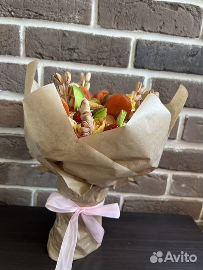 Букет из сухофруктов