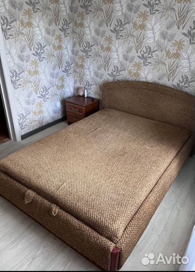 Кровать двухспальная 160 200 бу