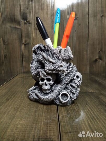 Дракон 2024 с черепами. Органайзер, подсвечник