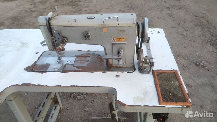 Швейная электрическая машина Подольск