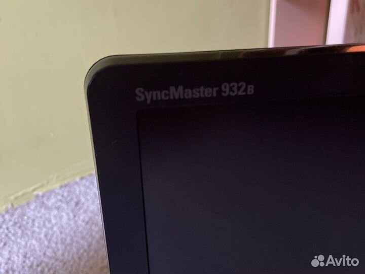 Монитор Samsung syncmaster 932в