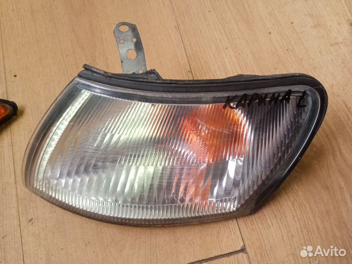 Поворотники Toyota Carina E Левый