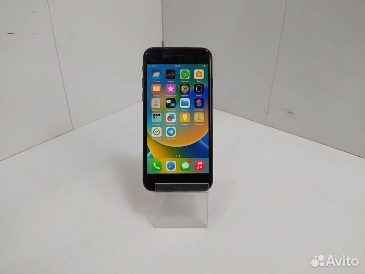 iPhone 8, 64 ГБ