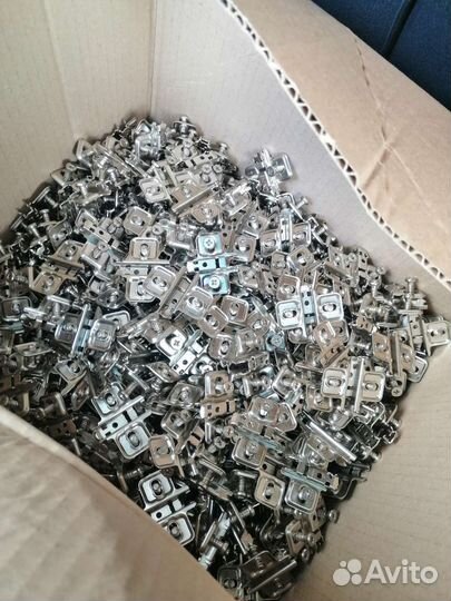 Мебельная фурнитура Blum