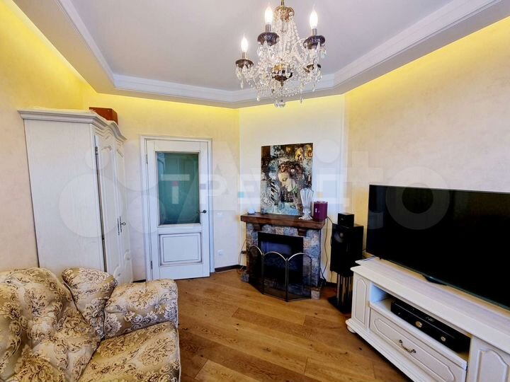 3-к. квартира, 82 м², 4/5 эт.