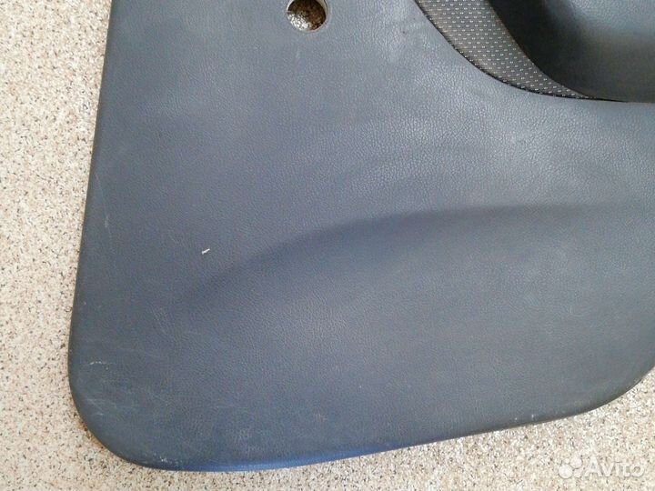 Обшивка задней правой двери Chevrolet aveo t250