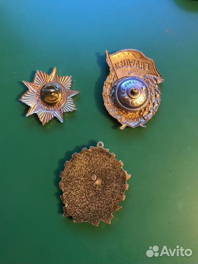 Тяжелые значки СССР